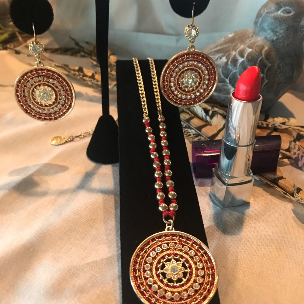 Necklace and Earring Set